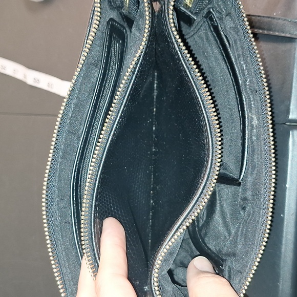 Jennifer Lopez Crossbody Bag - Picture 3 of 4